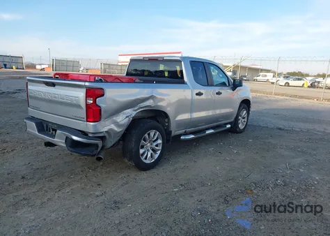 2020 Chevrolet Silverado 1500 2Wd Standard Bed Custom z USA, uszkodzony, nr VIN 1GCRWBEH2LZ214312